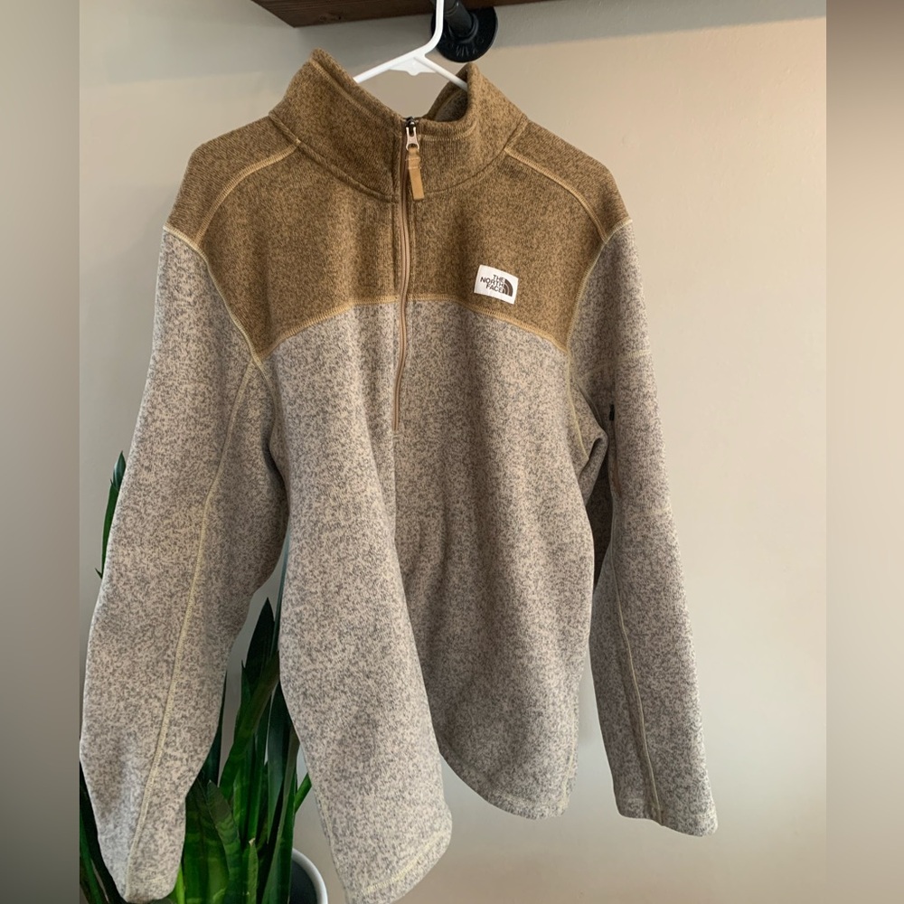 The North Face Men's Tsillan‎ Quarter-Zip Pullover.